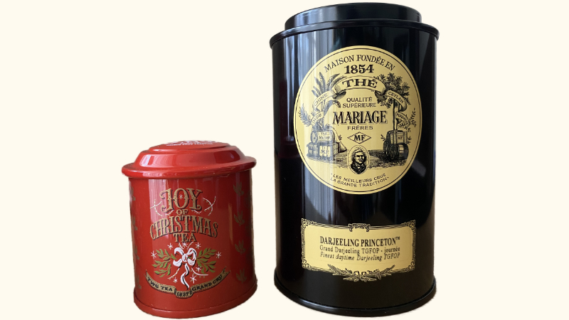 TWGのジョイオブクリスマスティーの紅茶缶とマリアージュフレールの紅茶缶