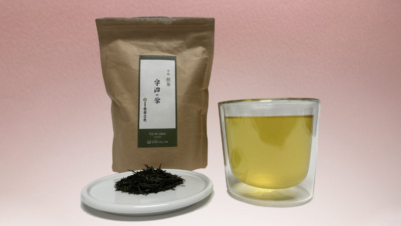 祇園辻利の宇治の栄パッケージと茶葉と淹れた緑茶