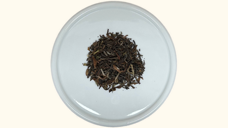 ティーポンドの2019年ネパールミストバレー茶園オータムナルの茶葉