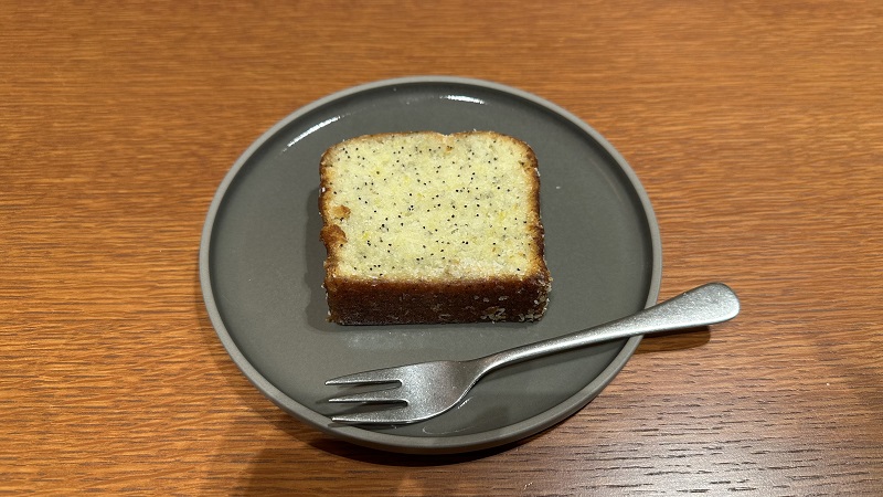 スミスティーメーカー 渋谷 カフェのレモンココナッツパウンドケーキ